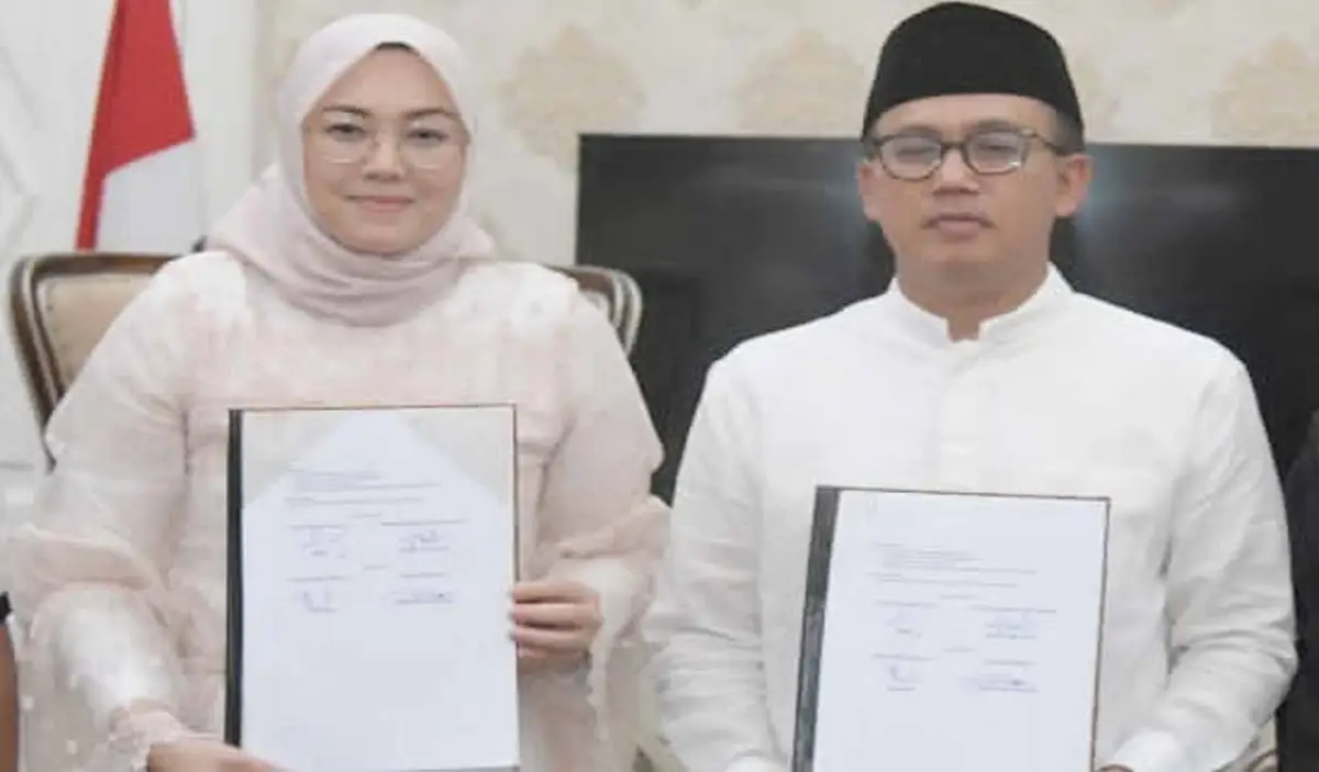 ANNE RATNA MUSTIKA RESMI MENIKAH : BUKAN SEMBARANGAN SUAMI BARUNYA