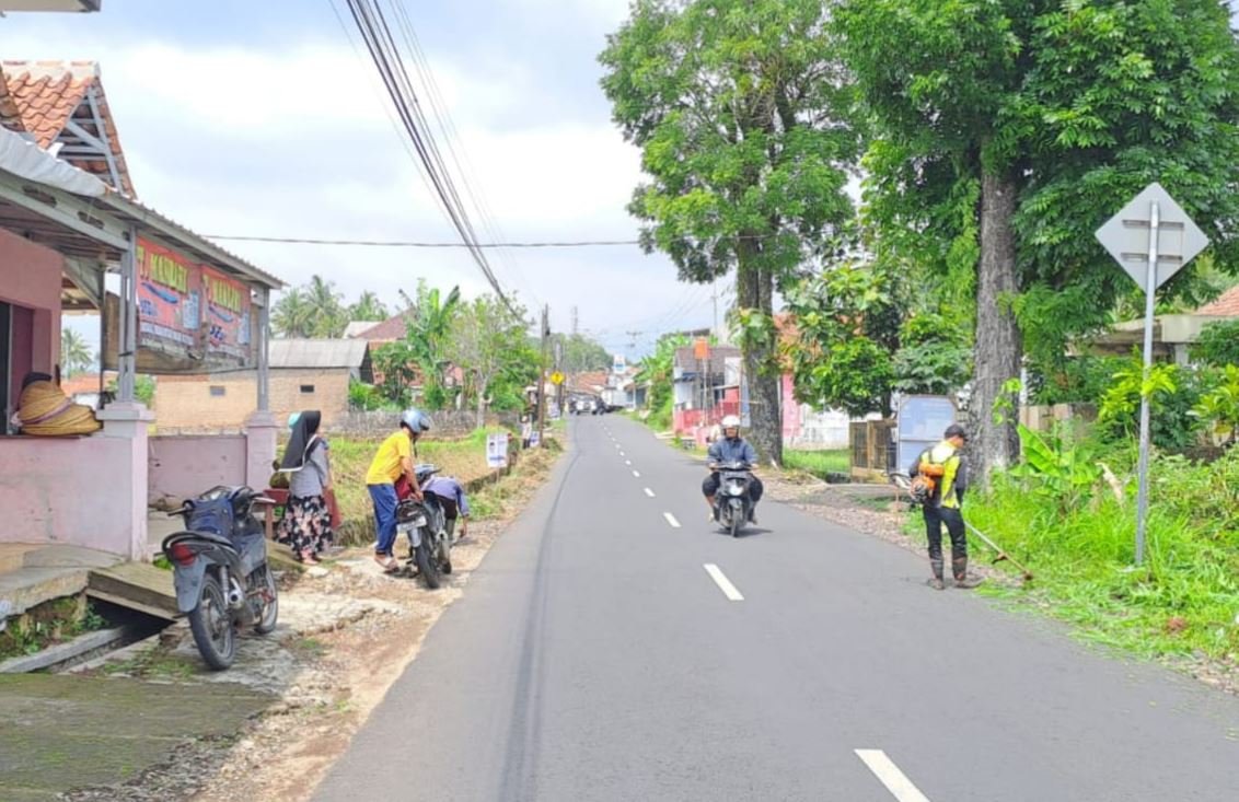 Persoalan Lingkungan, Kadis PUTRLH  Tasikmalaya : Menjadi Tanggung Jawab Bersama!