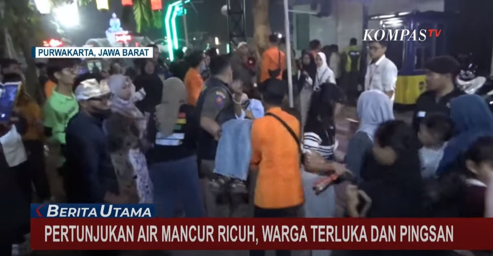 MIRIS PERTUNJUKAN AIR MANCUR HUT PURWAKARTA TELAN KORBAN TERLUKA dan PINGSAN